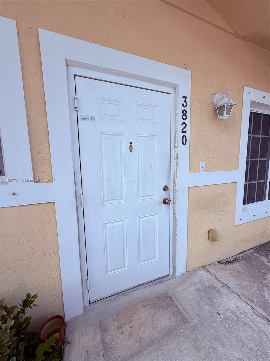 3820 SW 48th Ave #E-31