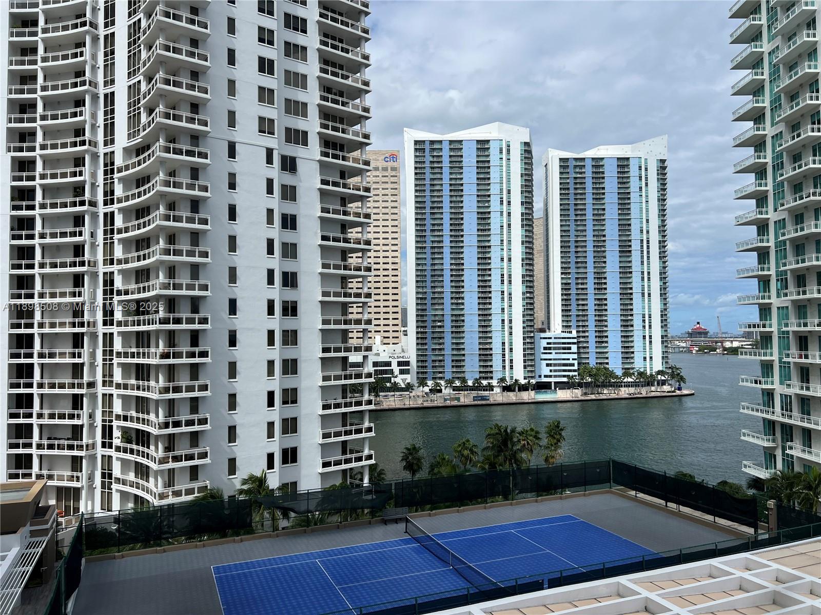 801 Brickell Key Blvd #1012