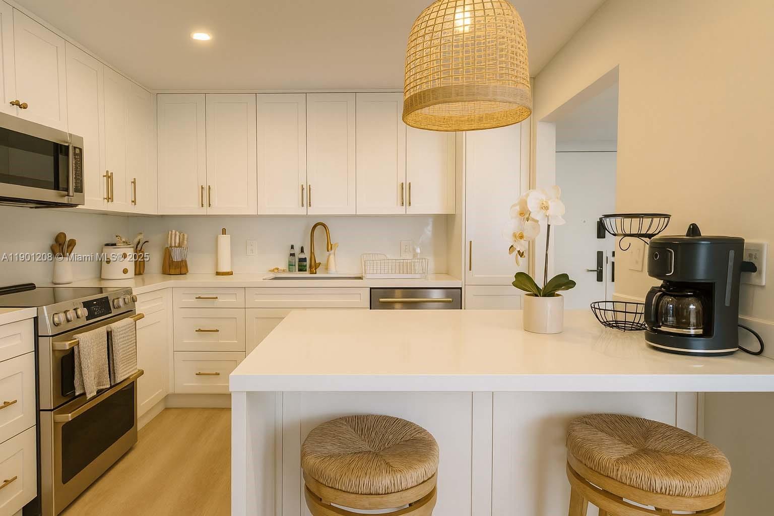 8877 Collins Ave #PH-8 Surfside, FL 33154