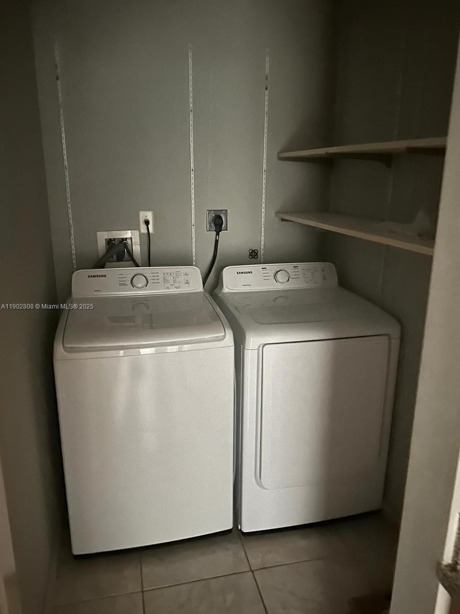 2812 NW 55th Ave #1D