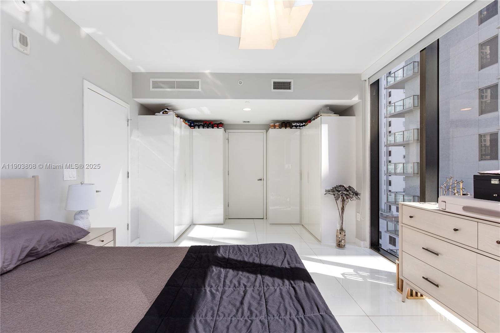 image 1010 Brickell17