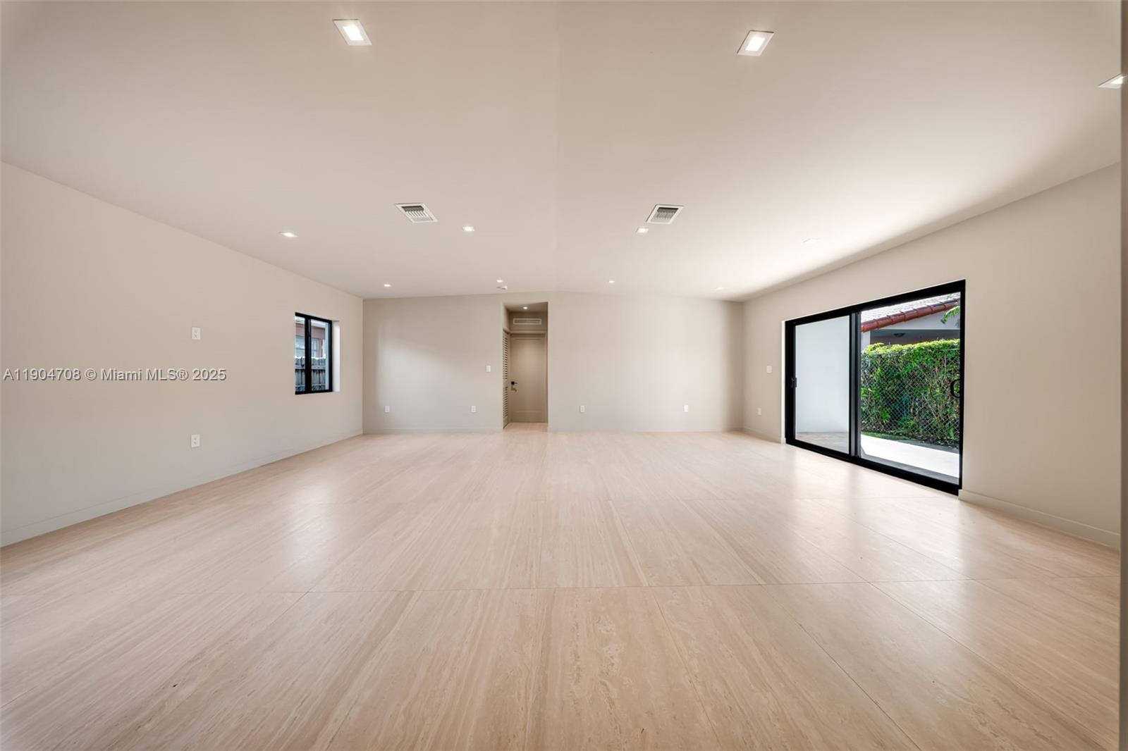 2625 SW 32nd Ct Miami, FL 33133