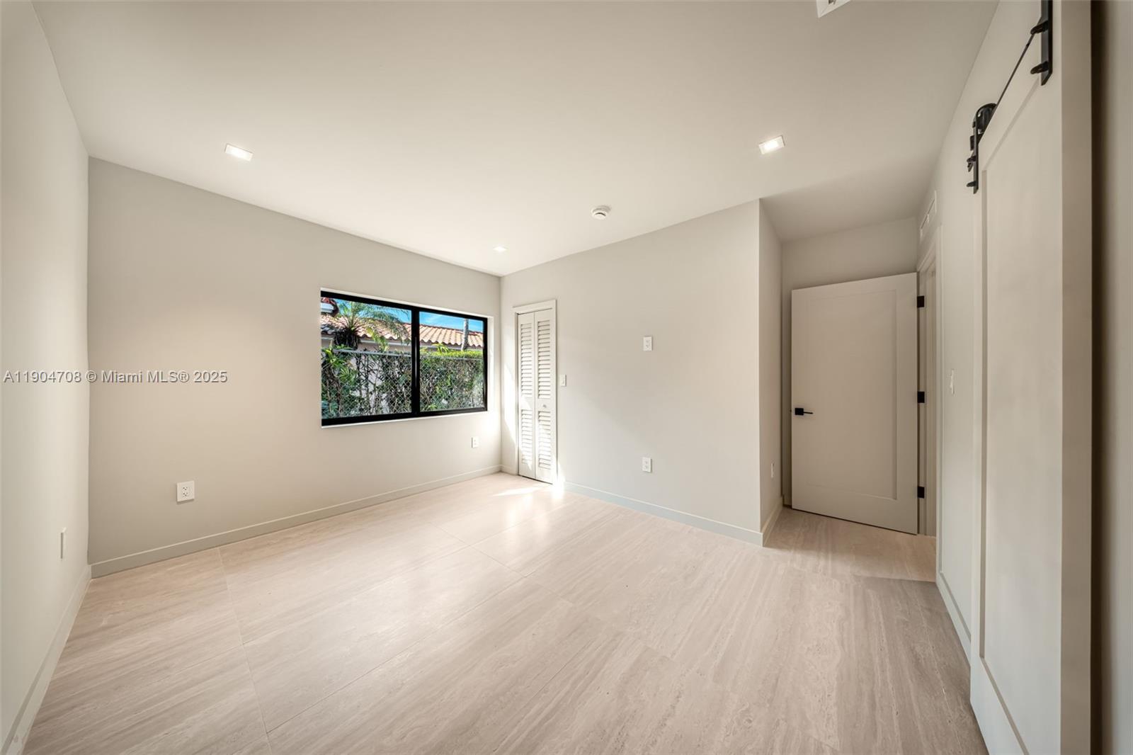 2625 SW 32nd Ct Miami, FL 33133