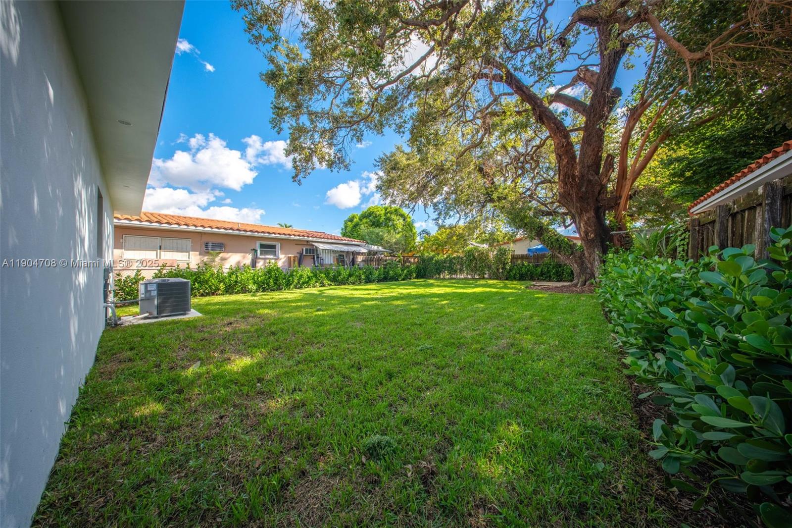 2625 SW 32nd Ct Miami, FL 33133