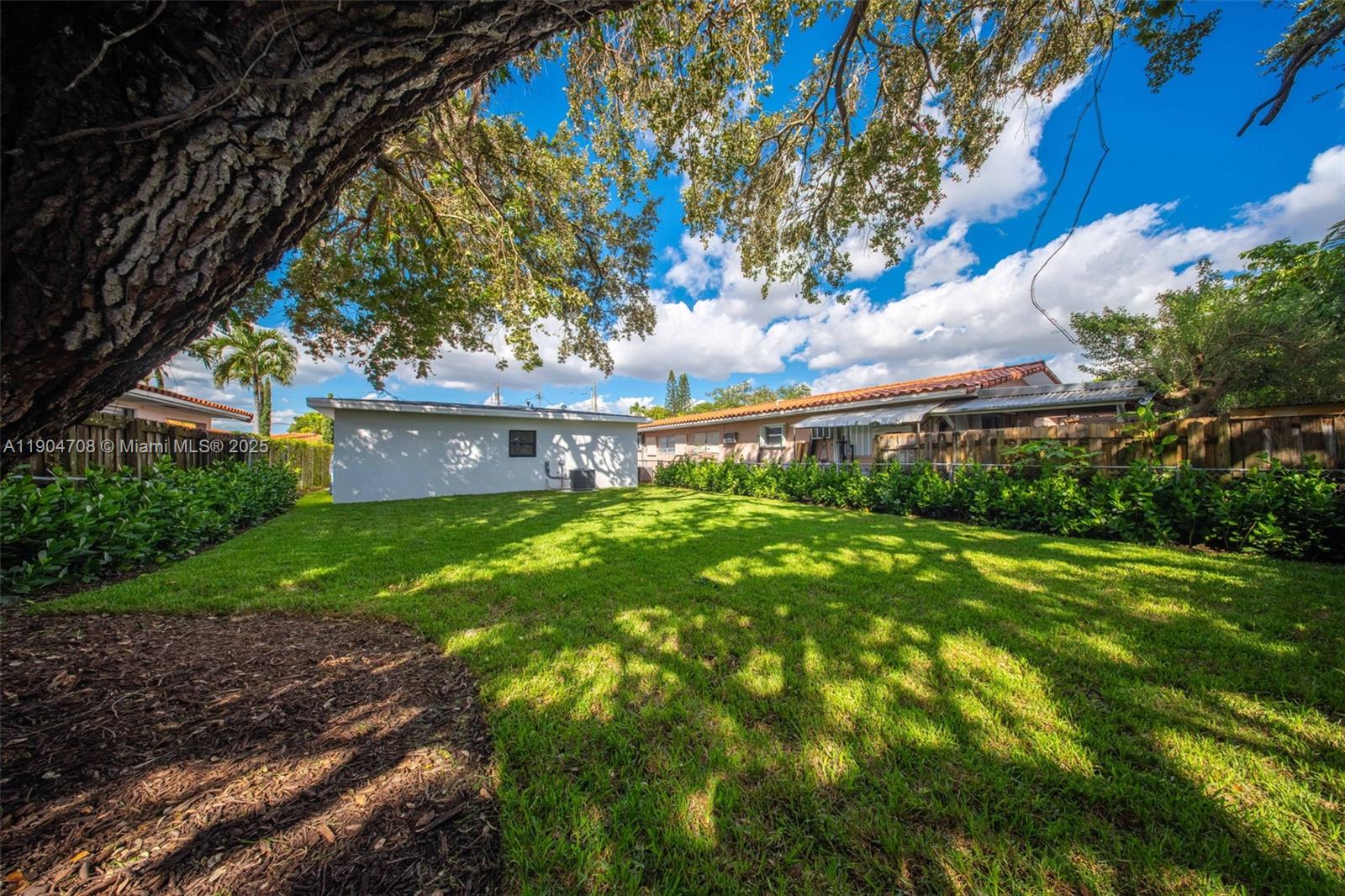 2625 SW 32nd Ct Miami, FL 33133