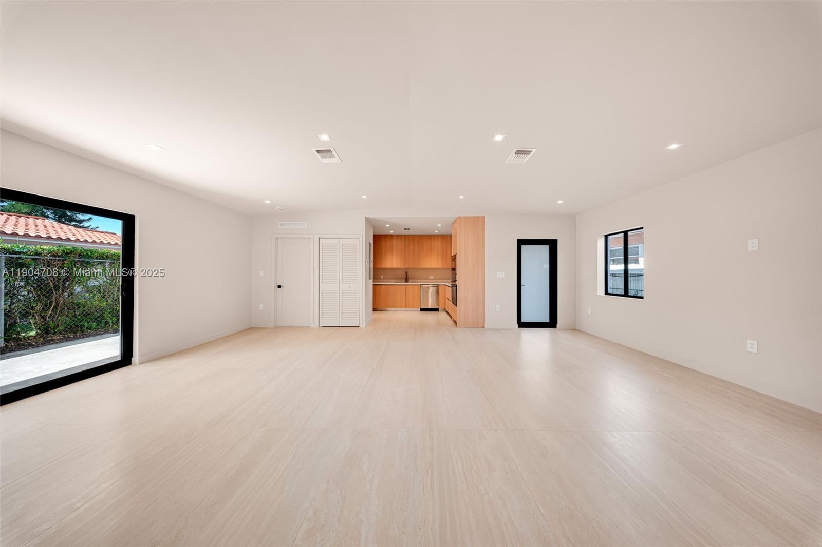 2625 SW 32nd Ct Miami, FL 33133