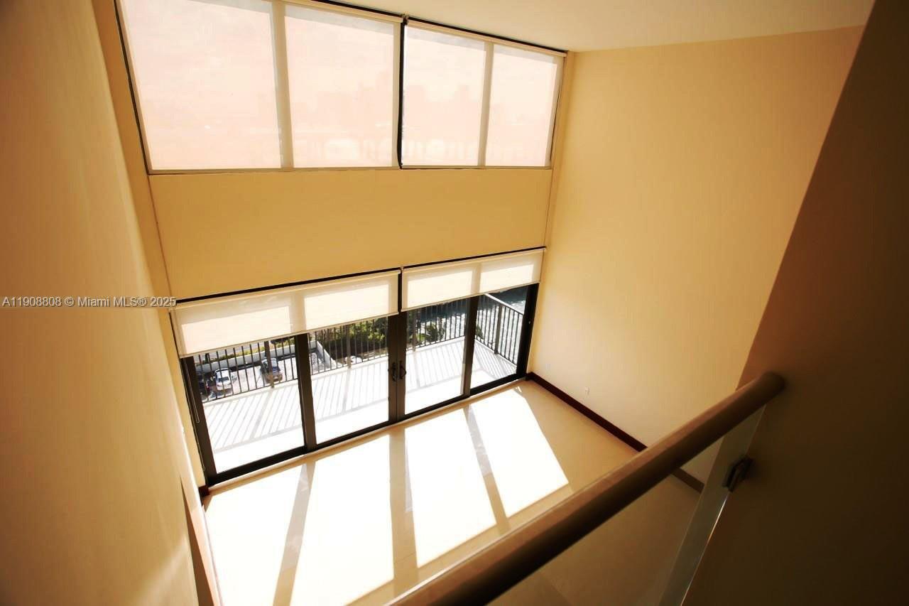 801 N Venetian Dr #1106 Miami, FL 33139