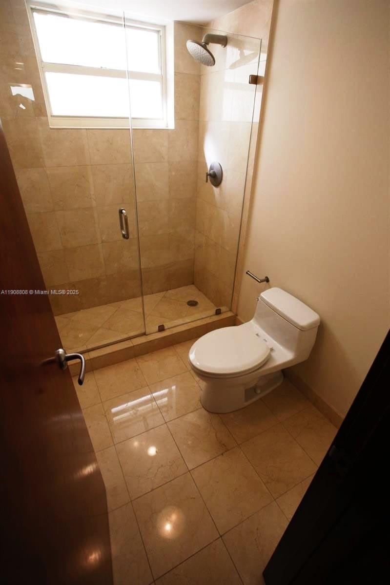 801 N Venetian Dr #1106 Miami, FL 33139