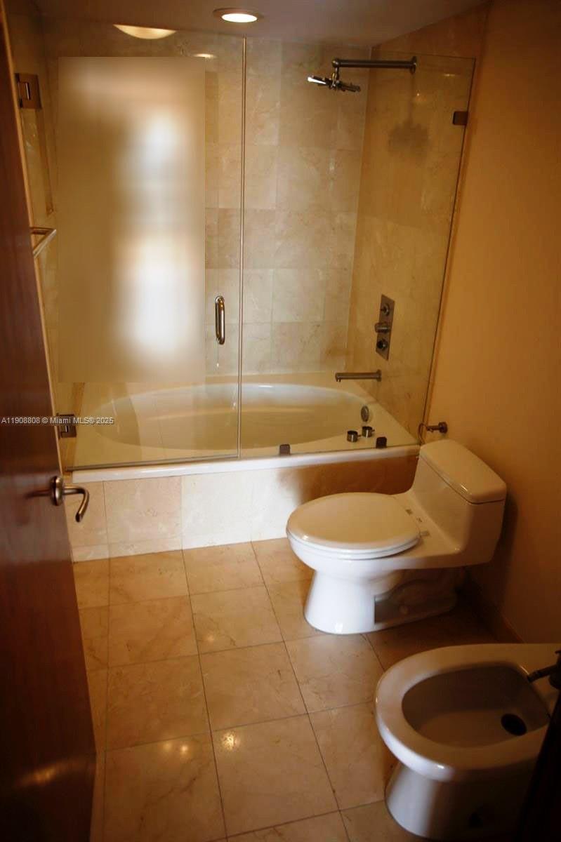 801 N Venetian Dr #1106 Miami, FL 33139