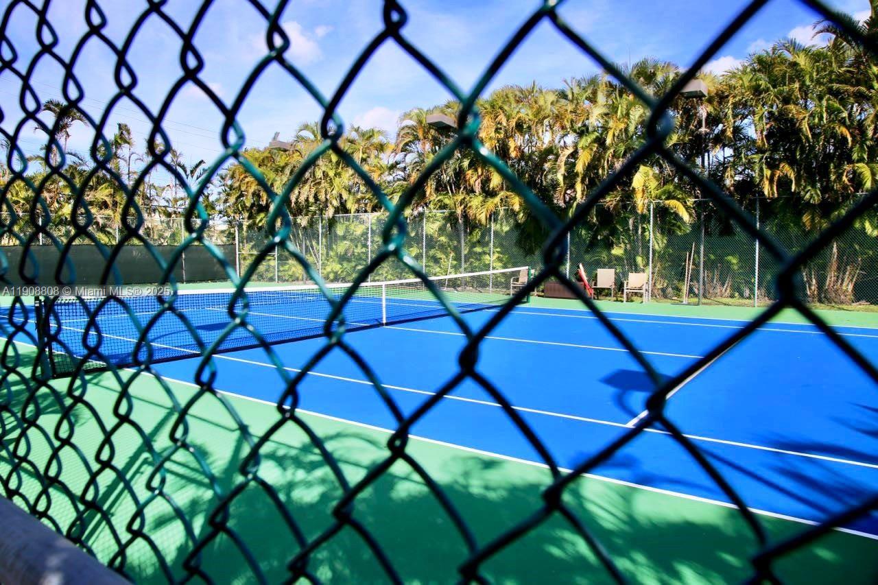 801 N Venetian Dr #1106 Miami, FL 33139