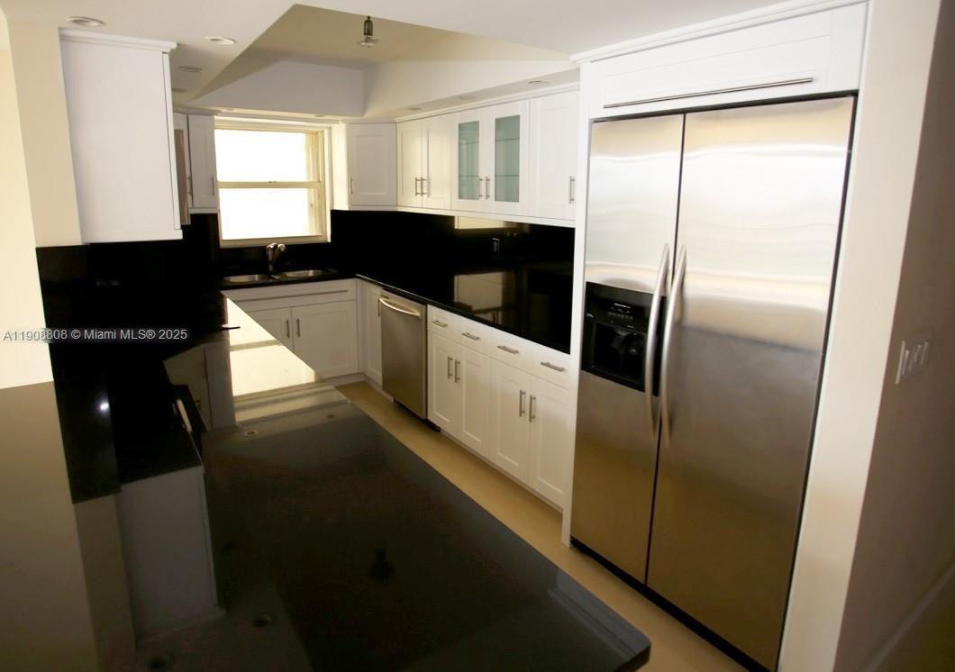 801 N Venetian Dr #1106 Miami, FL 33139