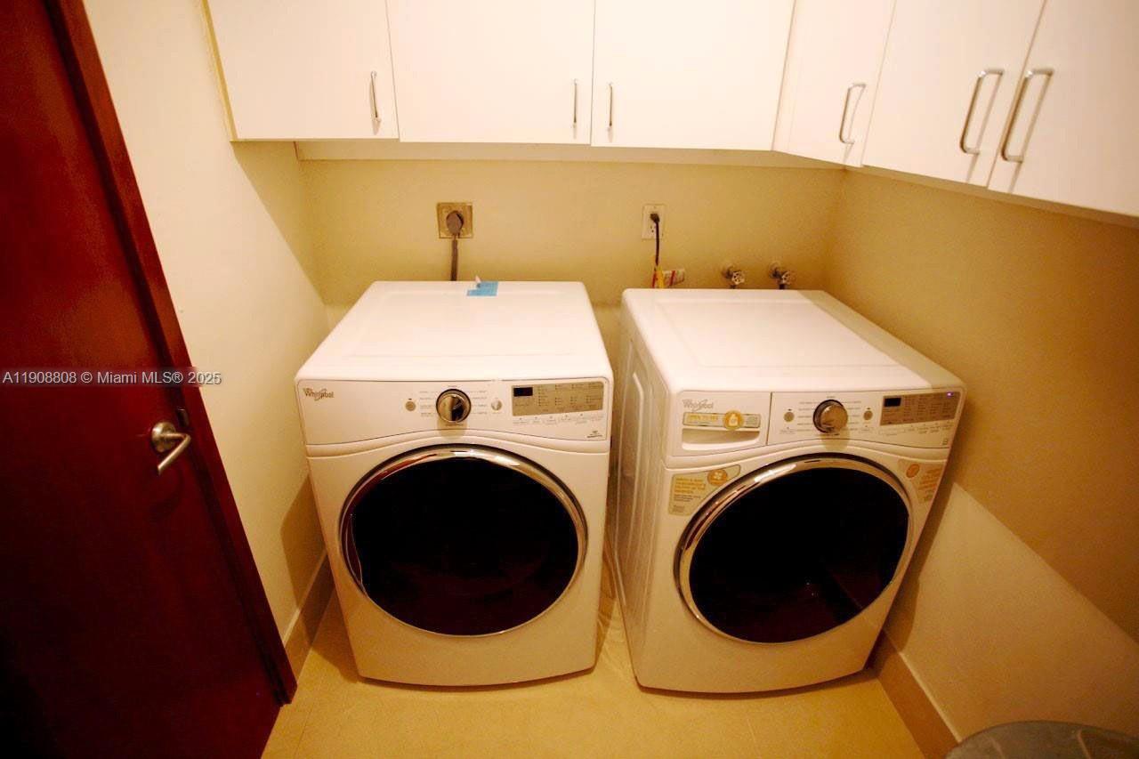 801 N Venetian Dr #1106 Miami, FL 33139