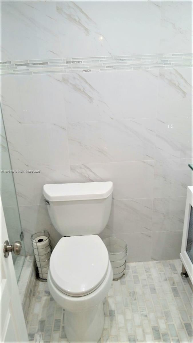 image Winston Towers Condo25