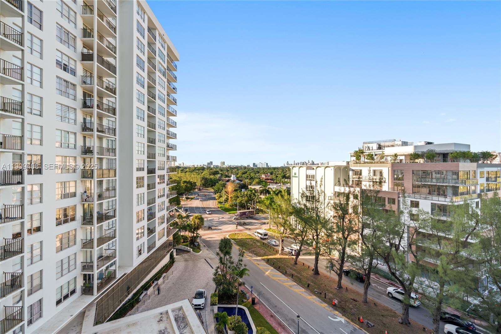 4101 Pine Tree Dr #802 Miami Beach, FL 33140