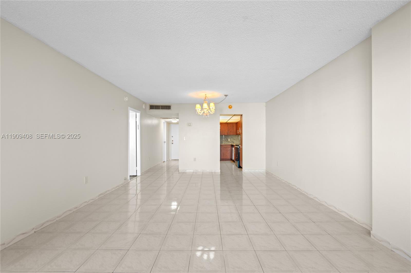 4101 Pine Tree Dr #802 Miami Beach, FL 33140
