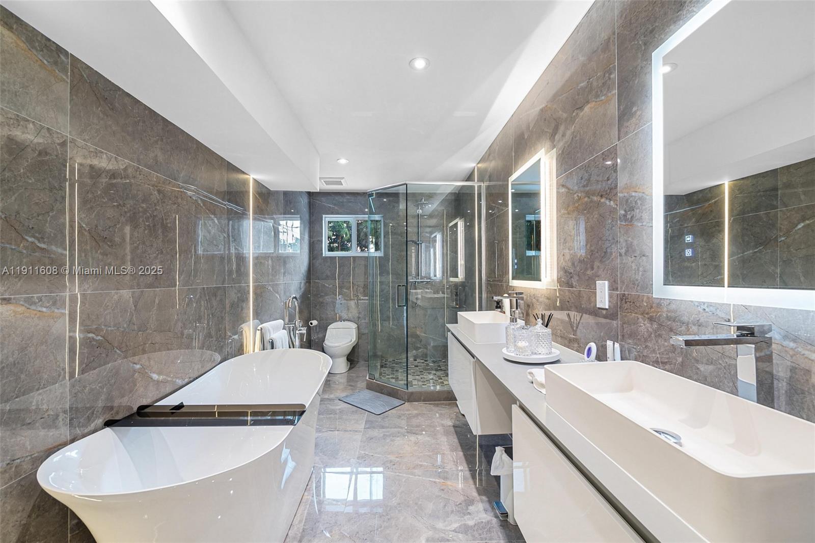 10658 NE 11th Ave Miami Shores, FL 33138