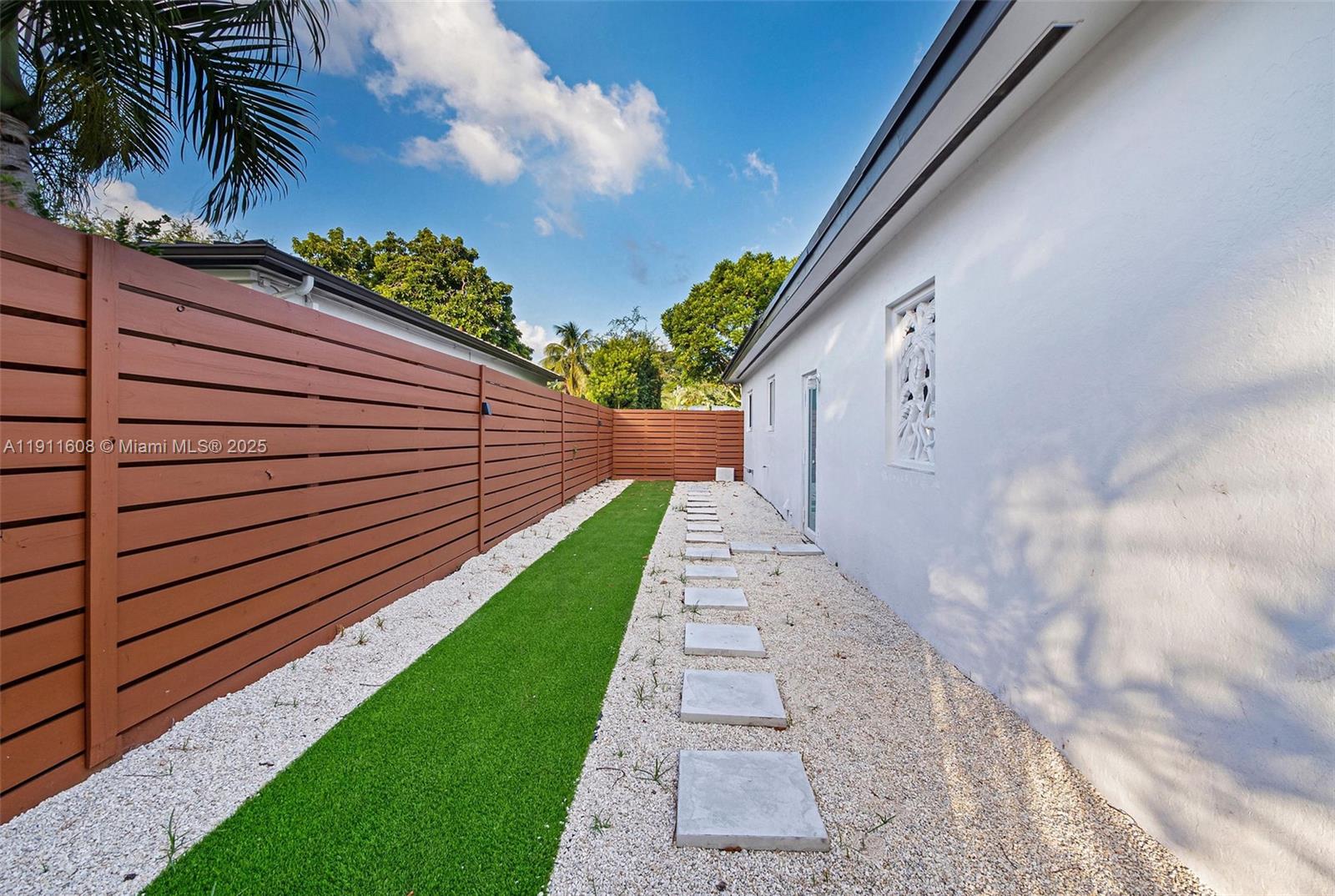 10658 NE 11th Ave Miami Shores, FL 33138