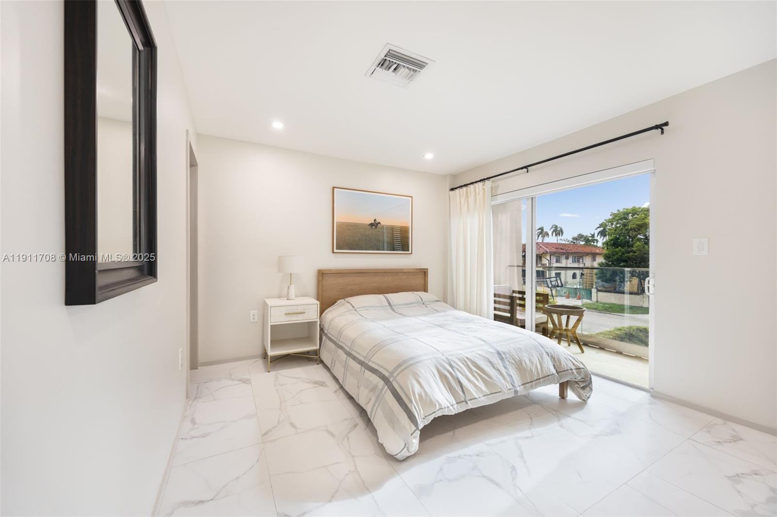 47 SW 21st Rd Miami, FL 33129