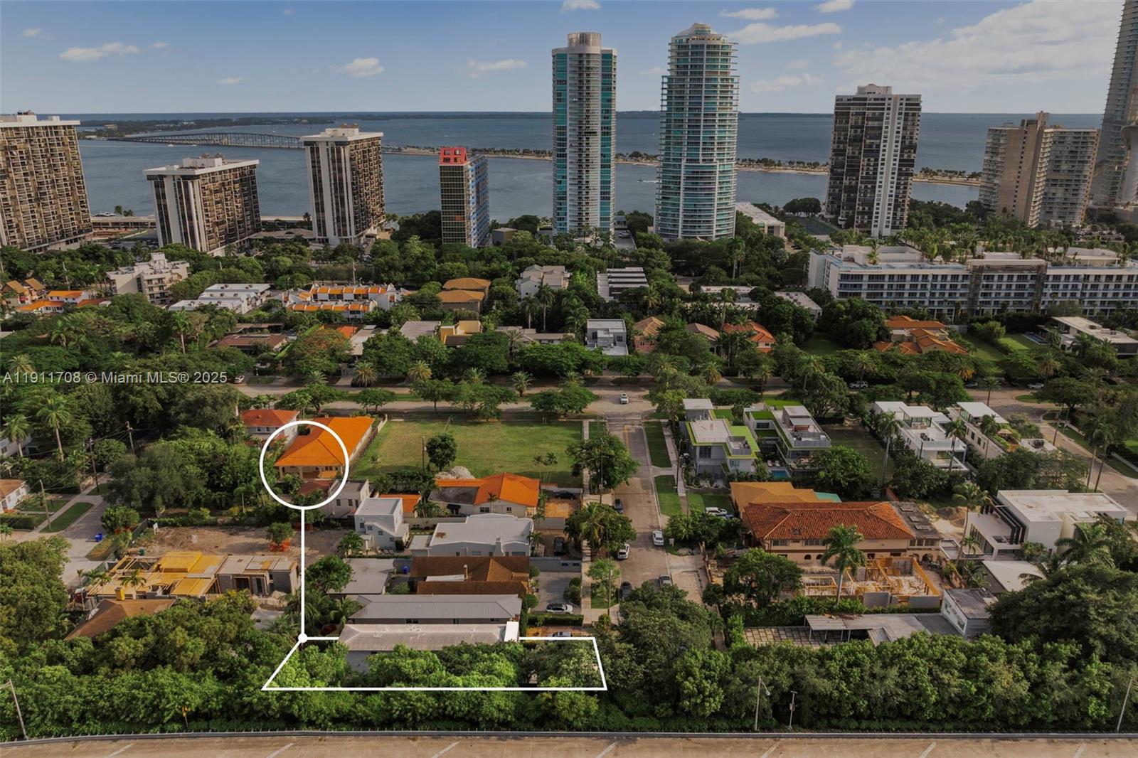 47 SW 21st Rd Miami, FL 33129