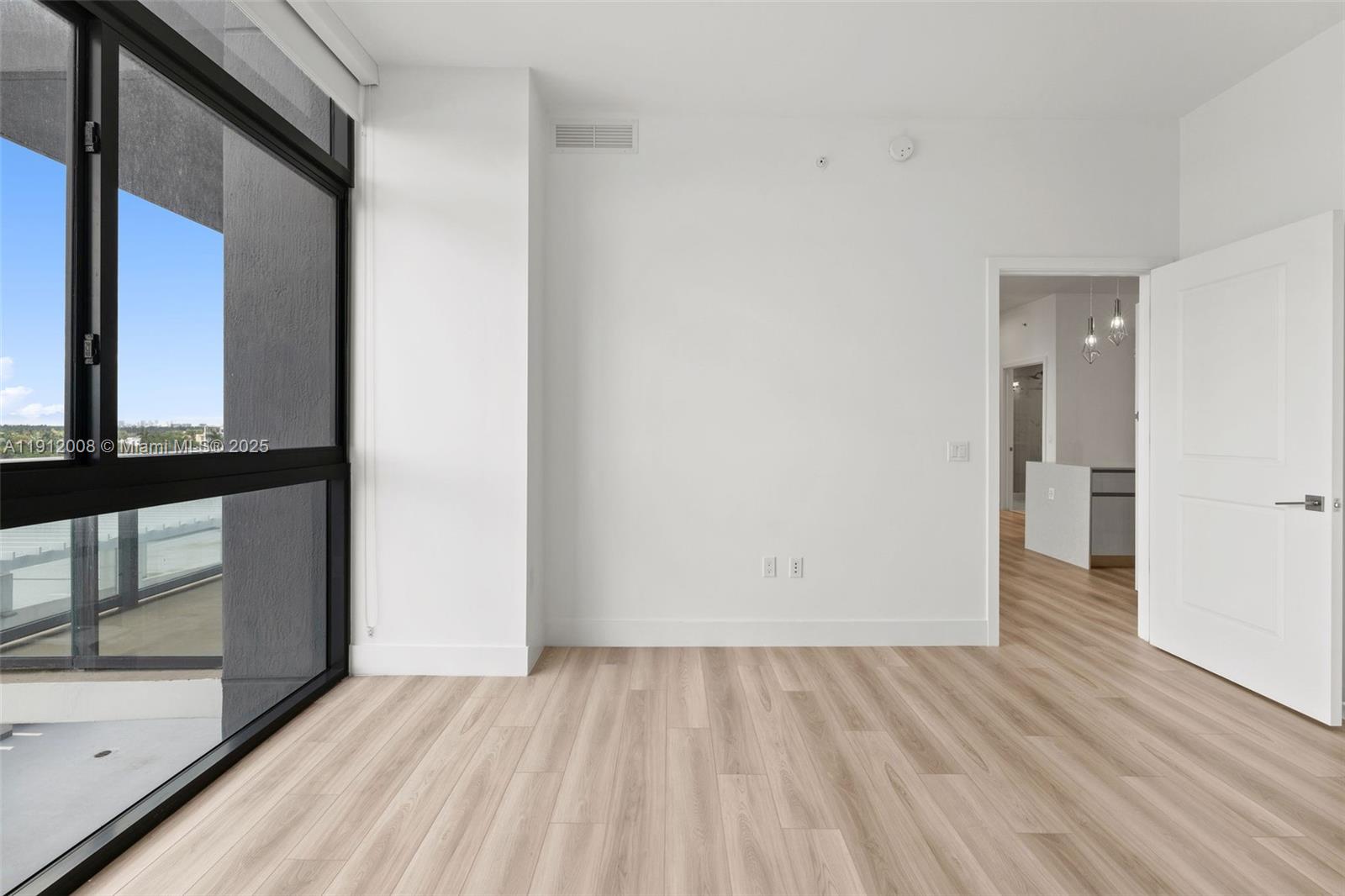 101 Diplomat Pkwy #703 Hallandale Beach, FL 33009