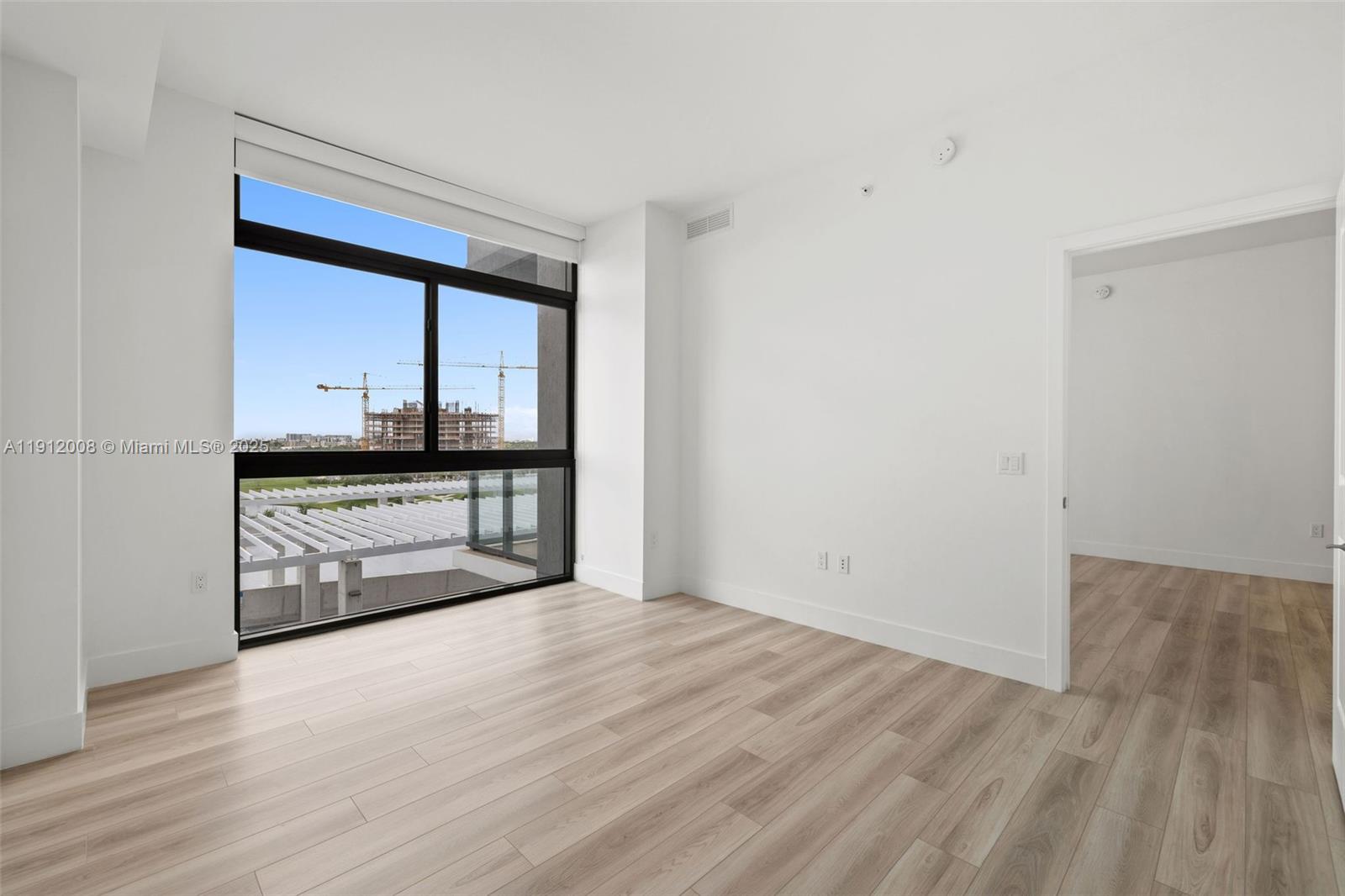 101 Diplomat Pkwy #703 Hallandale Beach, FL 33009