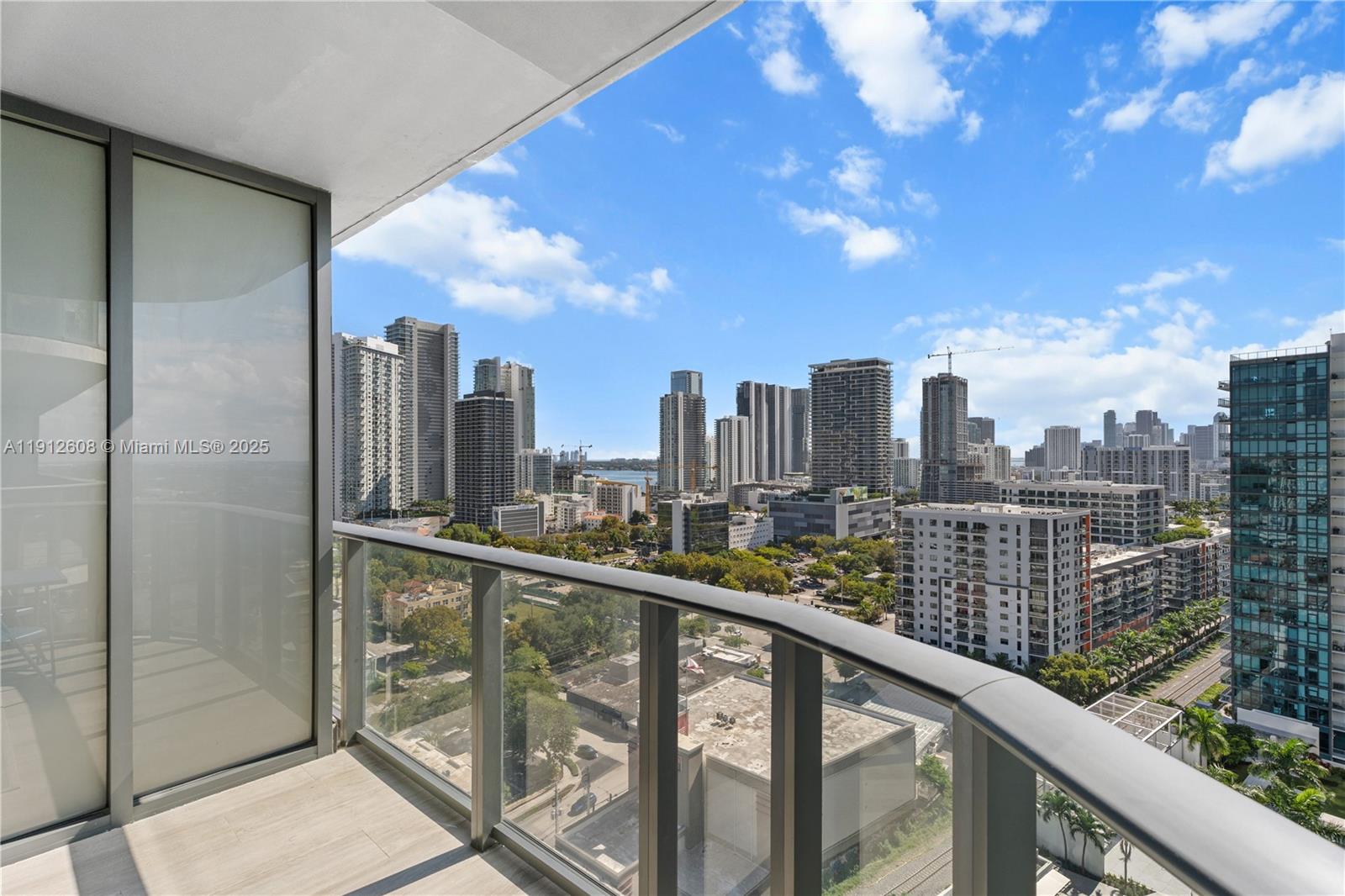 121 NE 34th St #2003 Miami, FL 33137