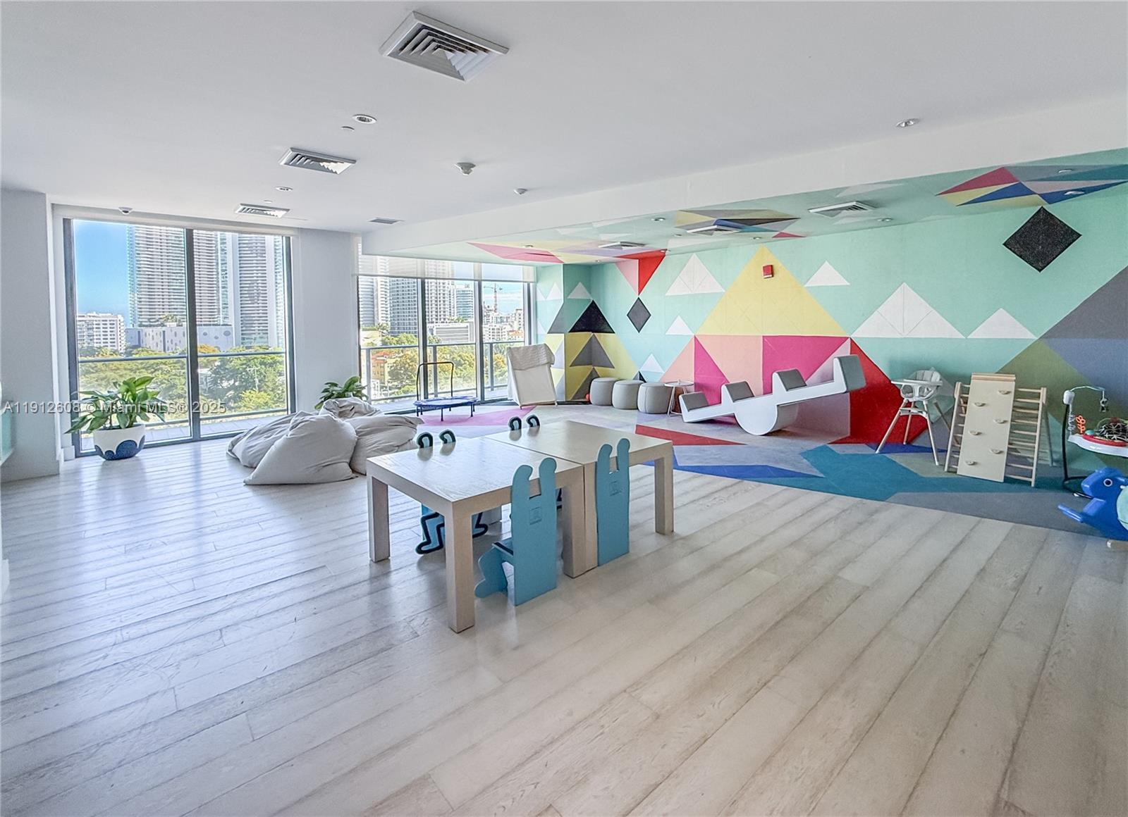 121 NE 34th St #2003 Miami, FL 33137