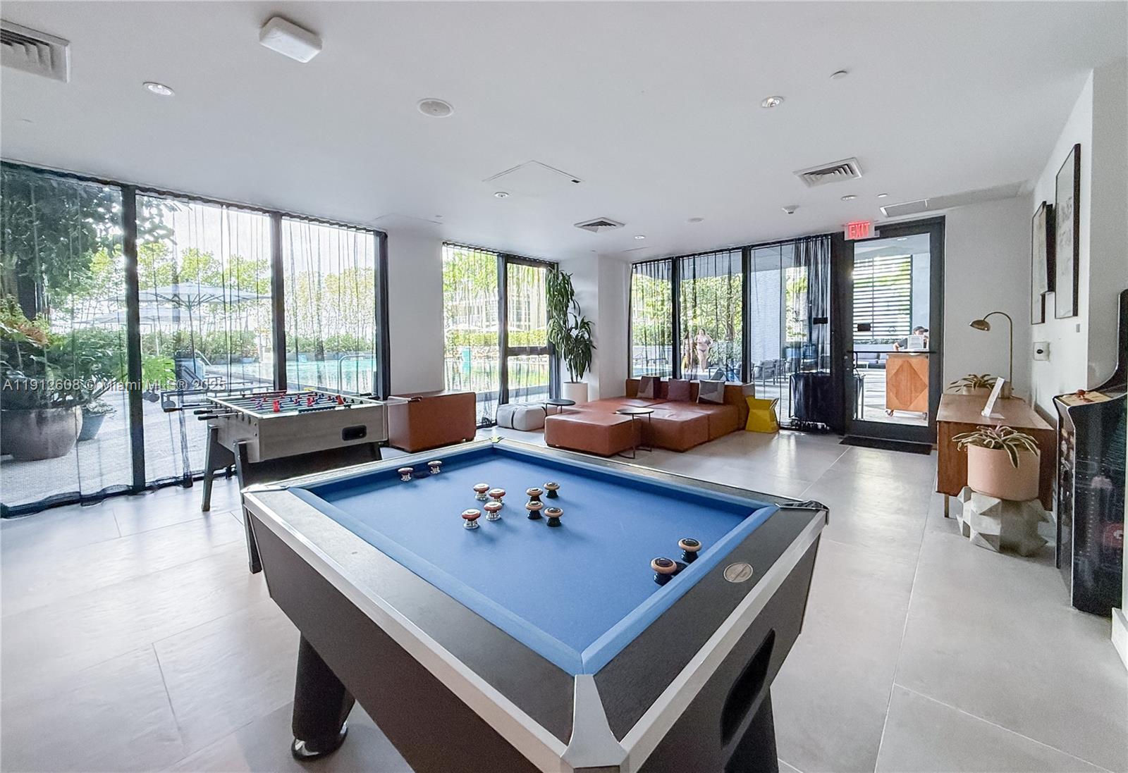 121 NE 34th St #2003 Miami, FL 33137