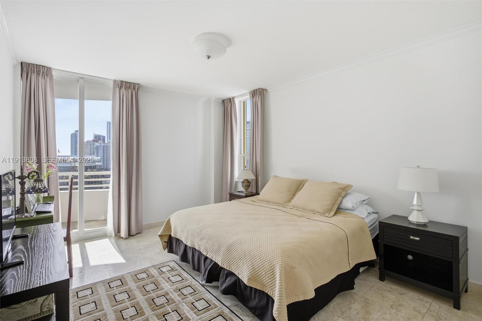 888 Brickell Key Dr #1903 Miami, FL 33131