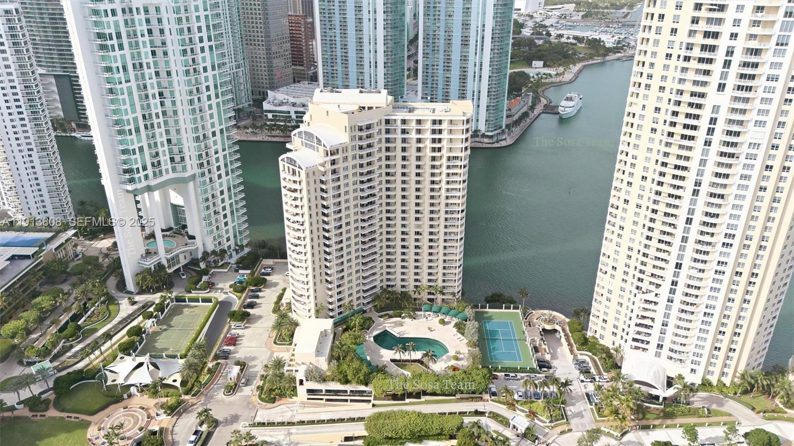 888 Brickell Key Dr #1903 Miami, FL 33131