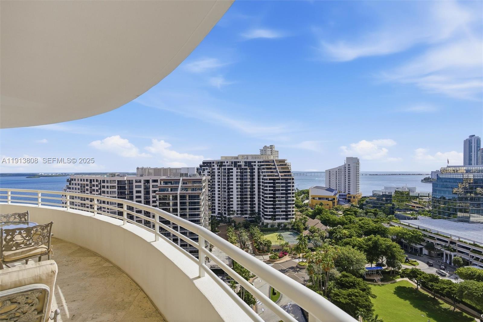 888 Brickell Key Dr #1903 Miami, FL 33131