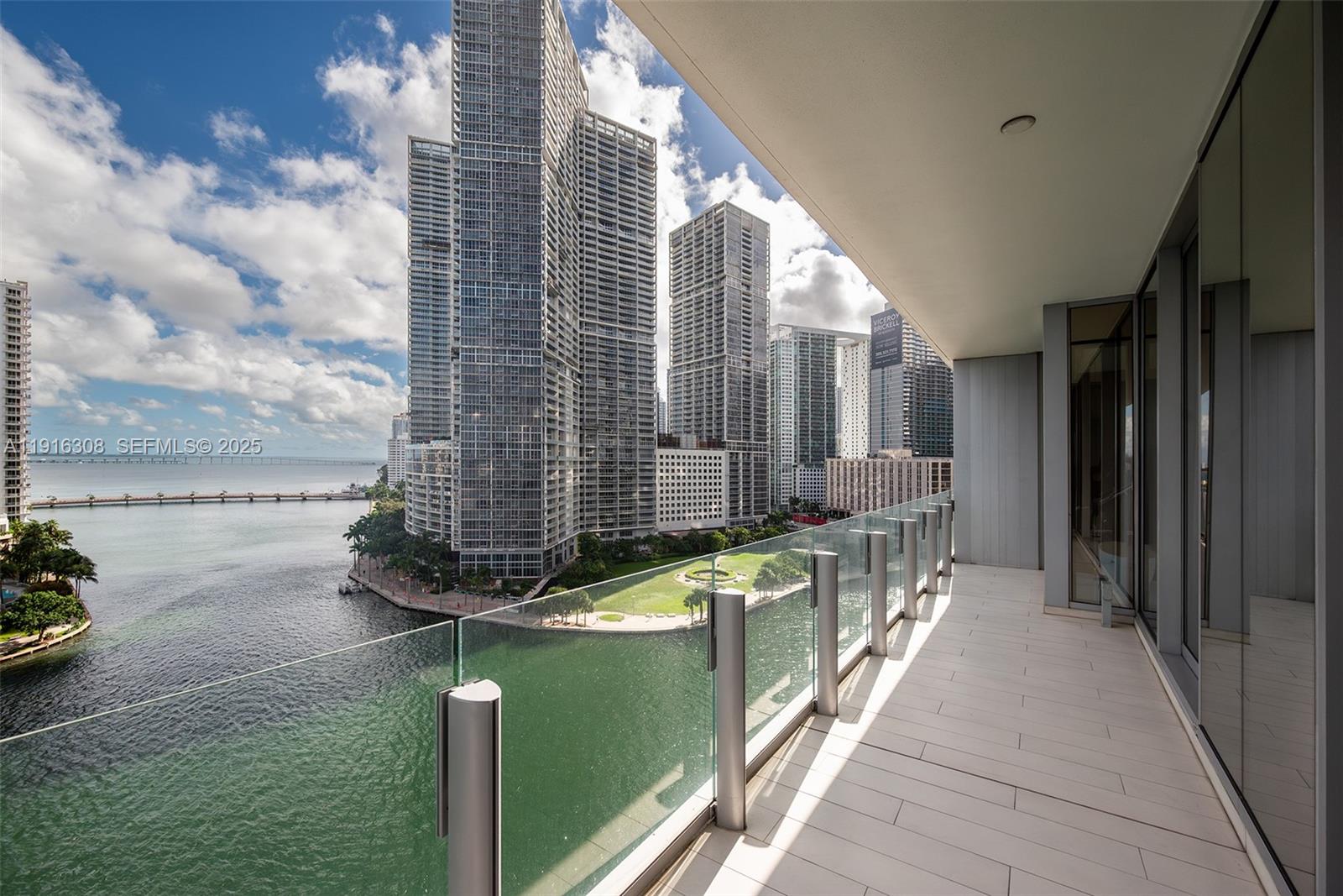 300 Biscayne Blvd Way #1101E Miami, FL 33131