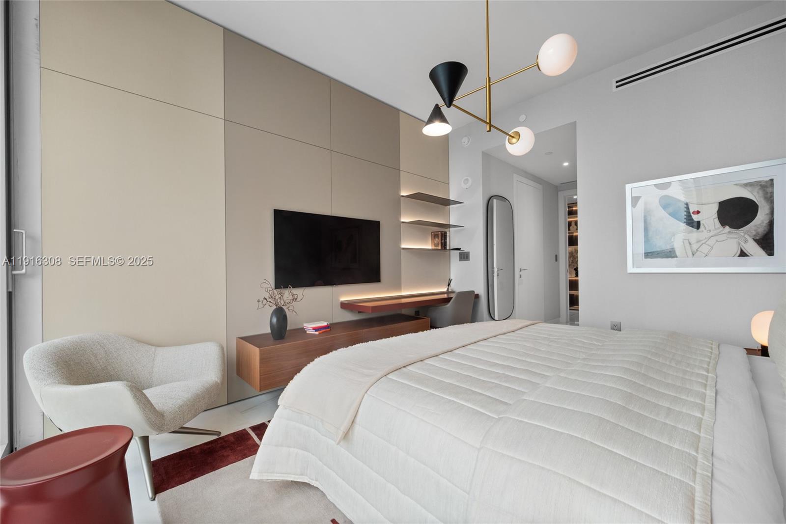 300 Biscayne Blvd Way #1101E Miami, FL 33131