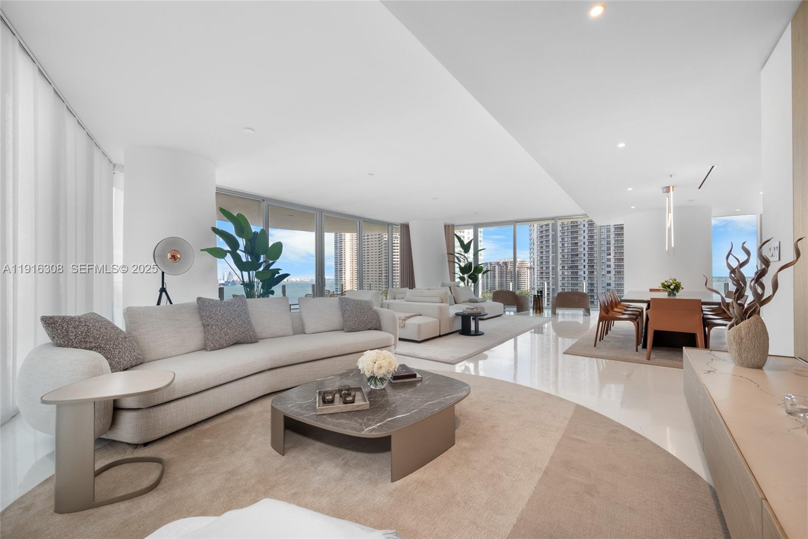 300 Biscayne Blvd Way #1101E Miami, FL 33131