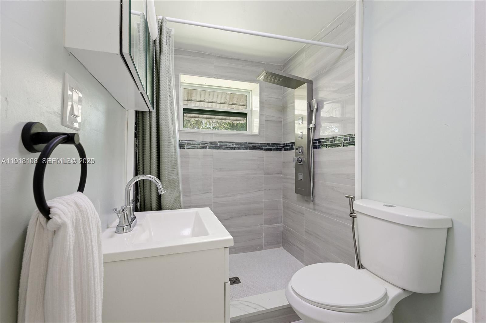 1464 SW 29th Ave Fort Lauderdale, FL 33312