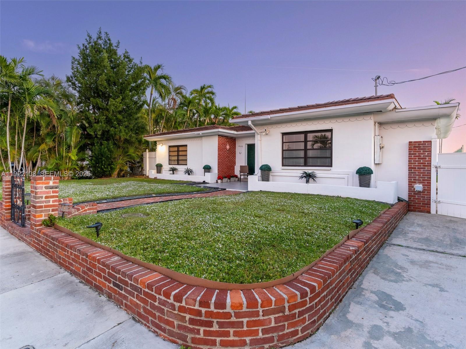 1680 S Treasure Dr North Bay Village, FL 33141