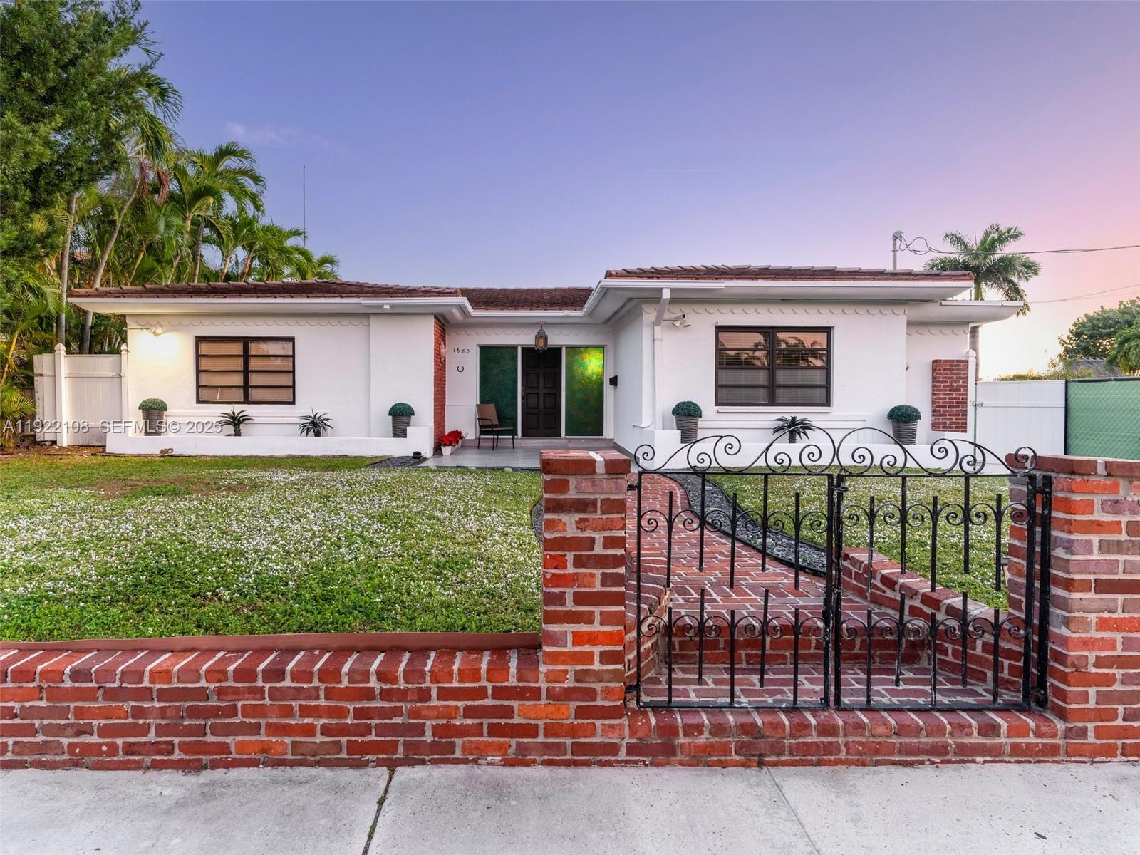 1680 S Treasure Dr North Bay Village, FL 33141