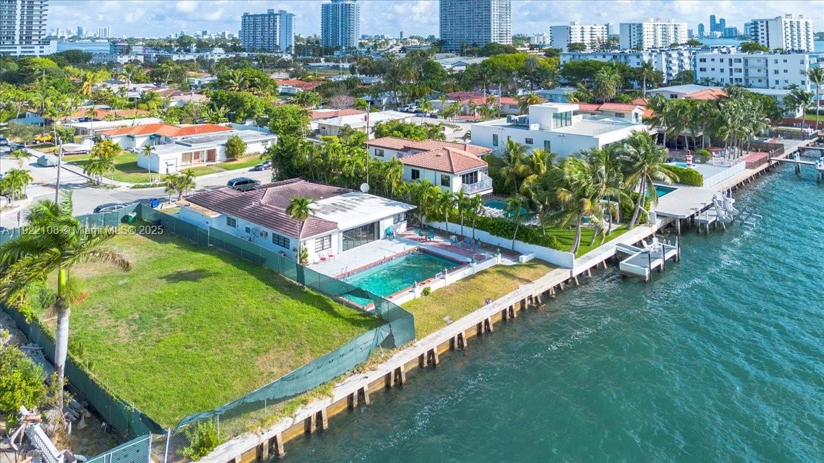 1680 S Treasure Dr North Bay Village, FL 33141