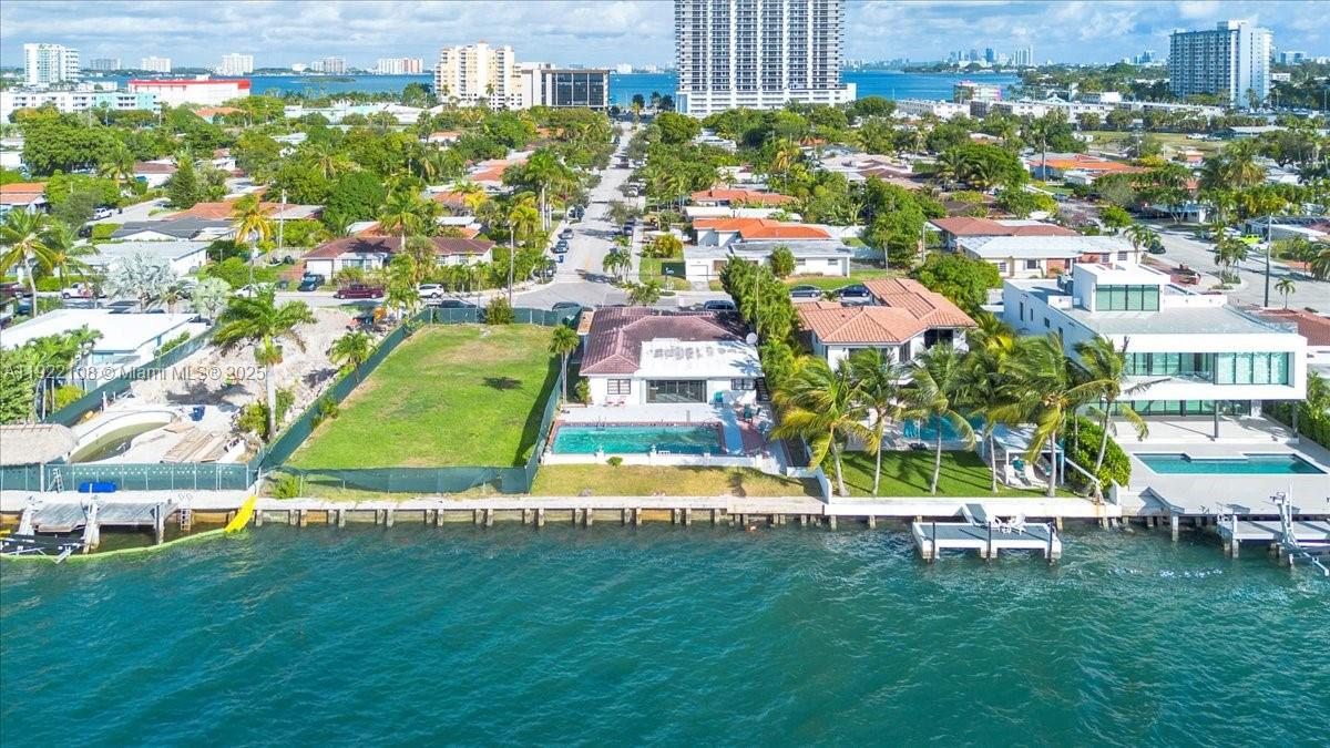 1680 S Treasure Dr North Bay Village, FL 33141