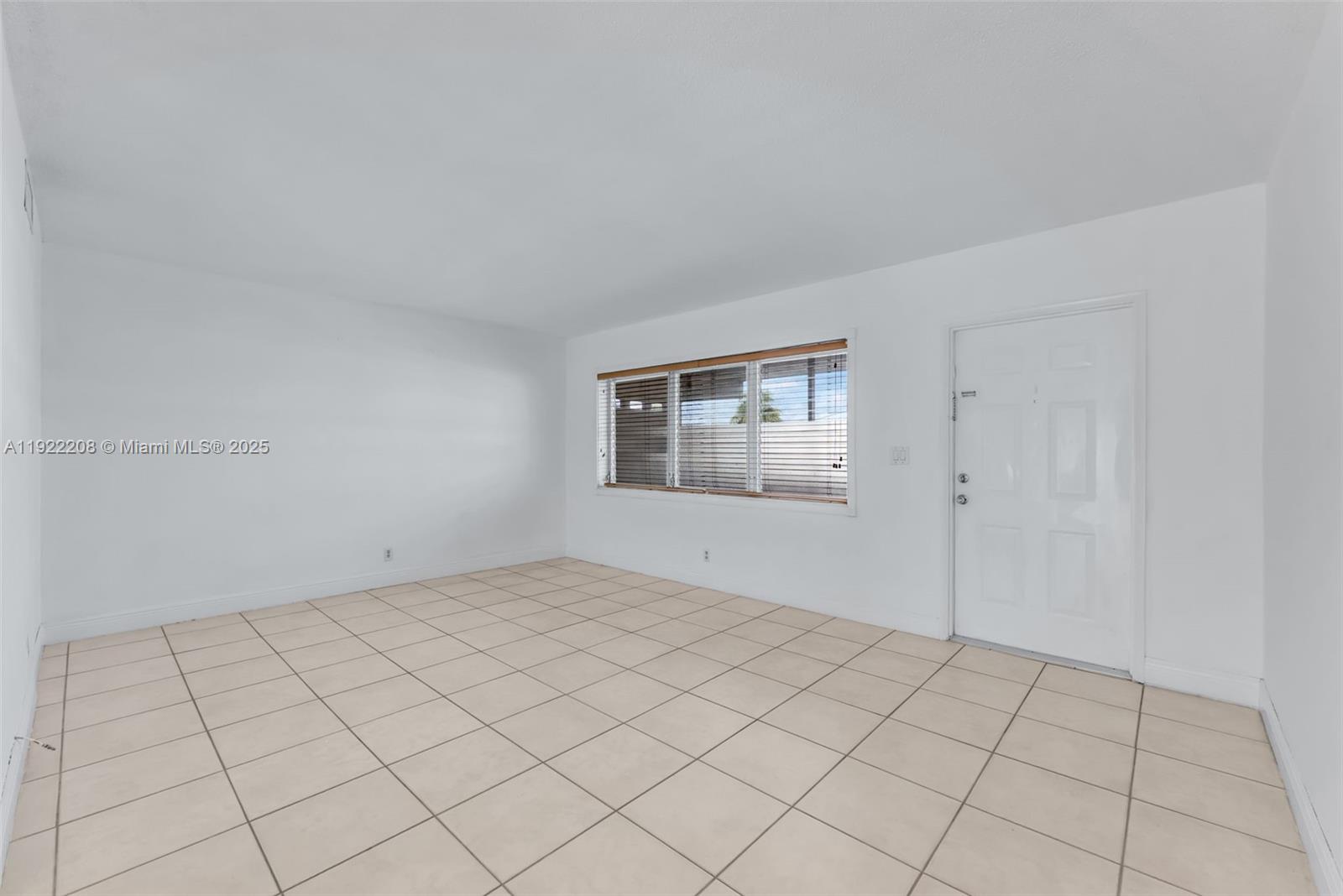 1450 NE 170th St #211 North Miami Beach, FL 33162