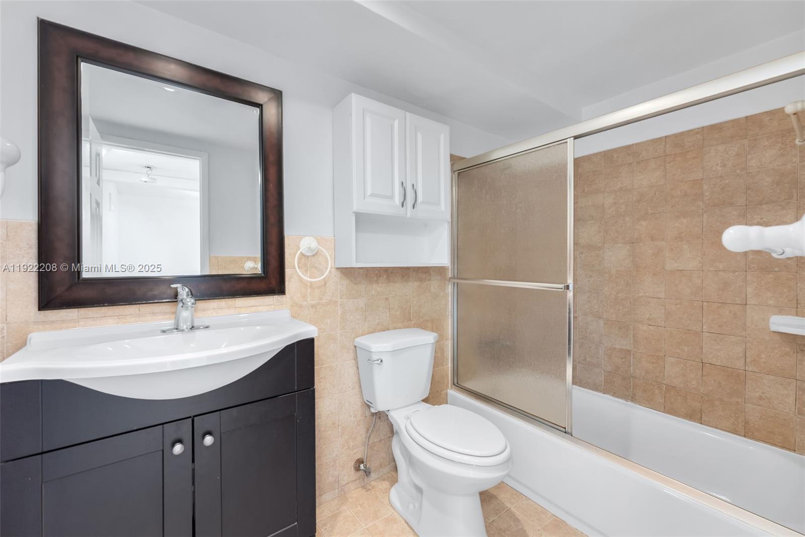 1450 NE 170th St #211 North Miami Beach, FL 33162