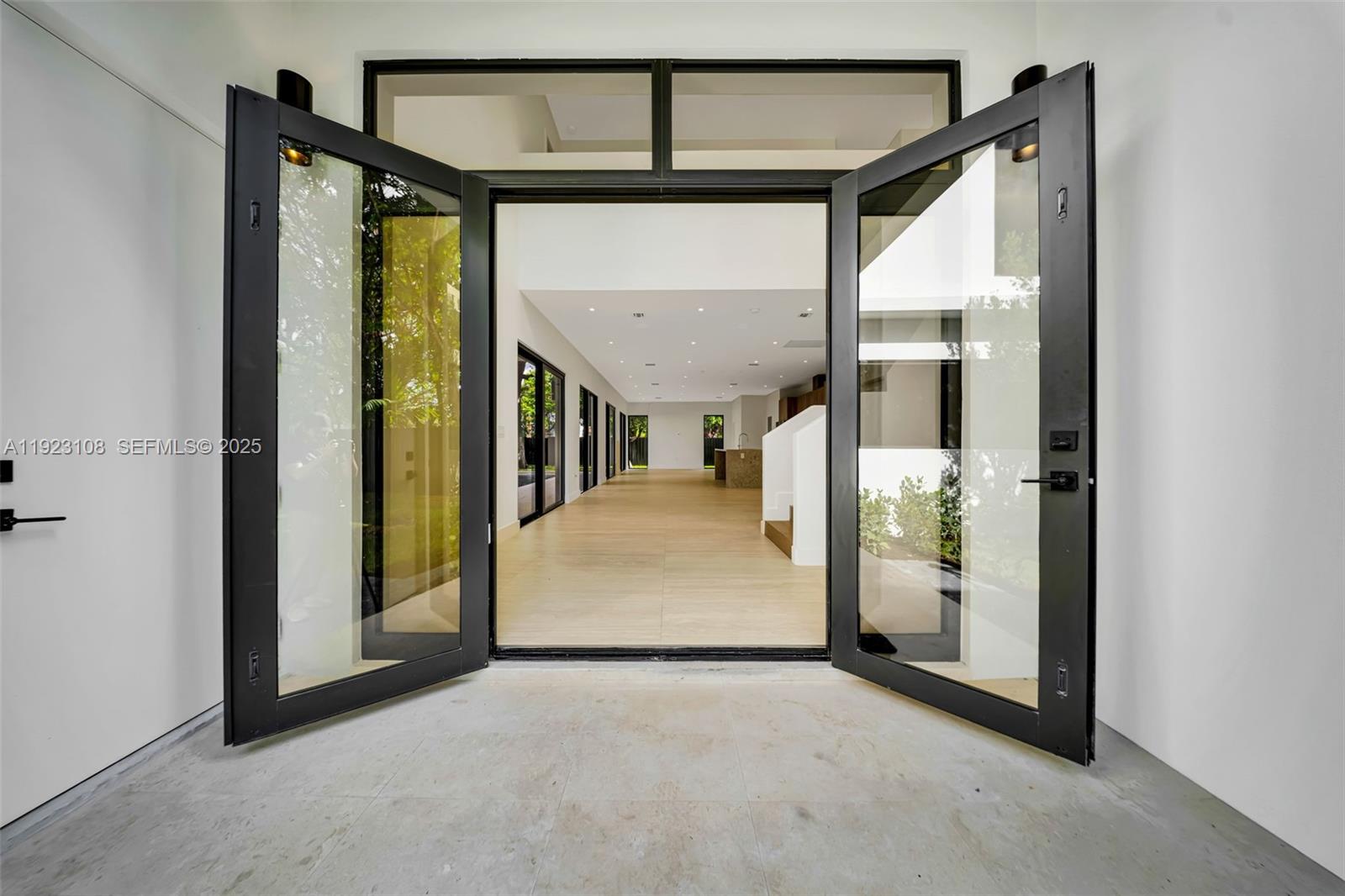 1513 SW 11th Ter Miami, FL 33135