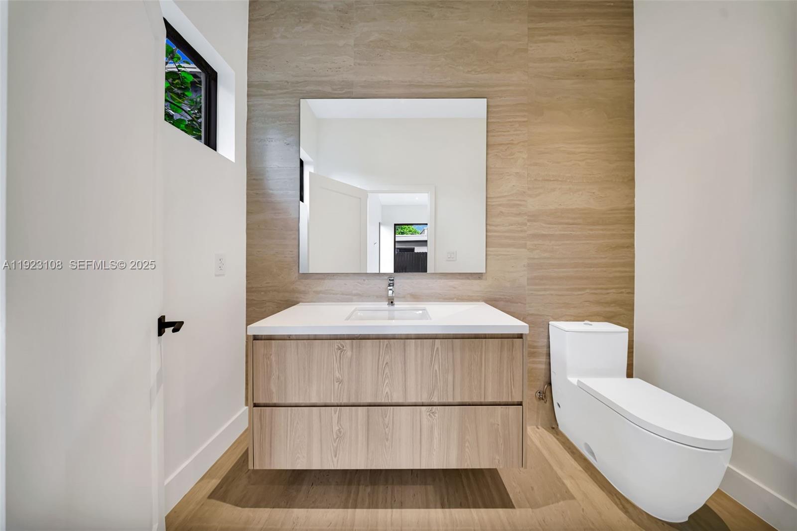 1513 SW 11th Ter Miami, FL 33135