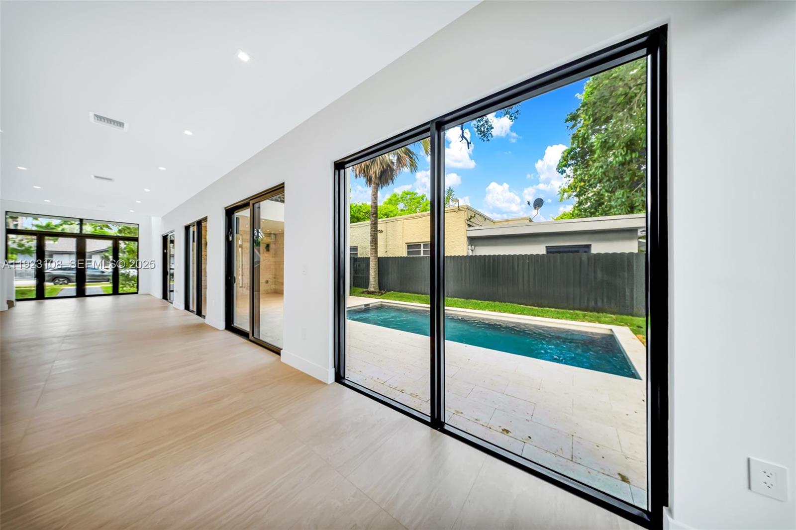 1513 SW 11th Ter Miami, FL 33135