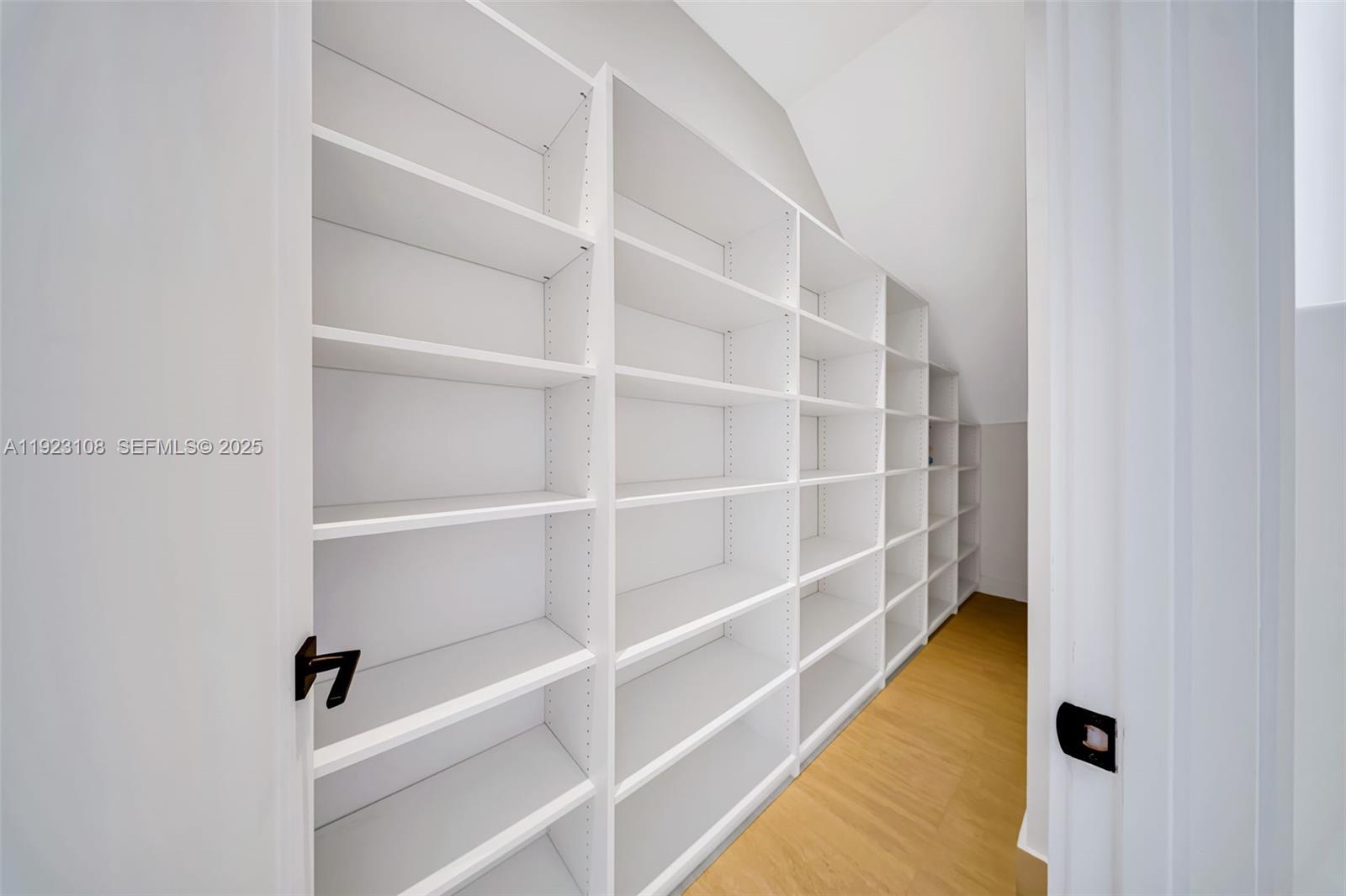 1513 SW 11th Ter Miami, FL 33135