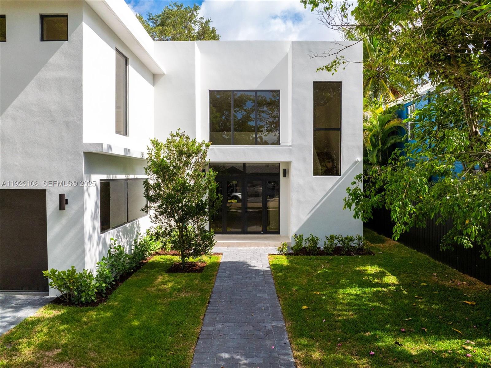 1513 SW 11th Ter Miami, FL 33135