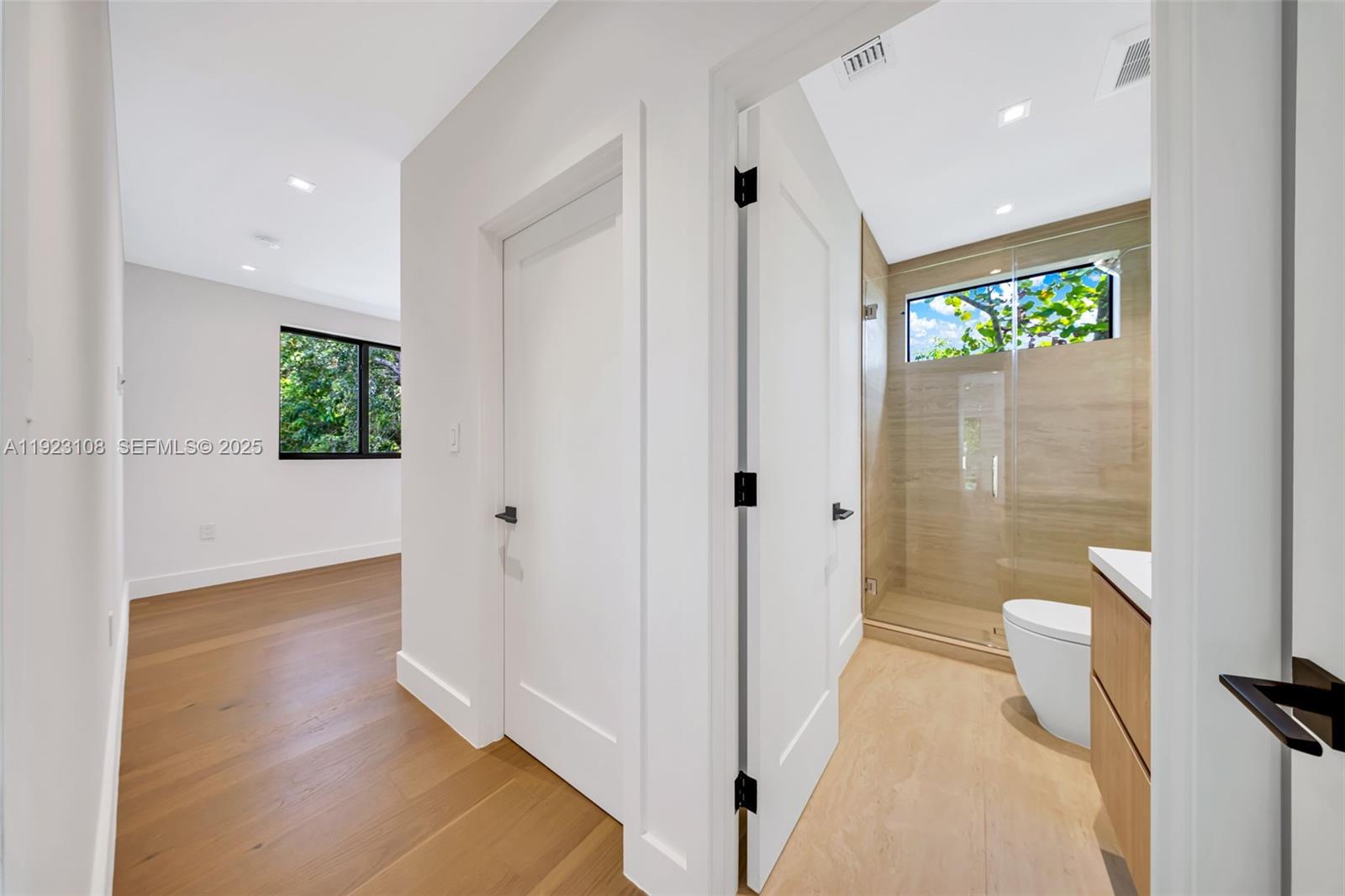 1513 SW 11th Ter Miami, FL 33135