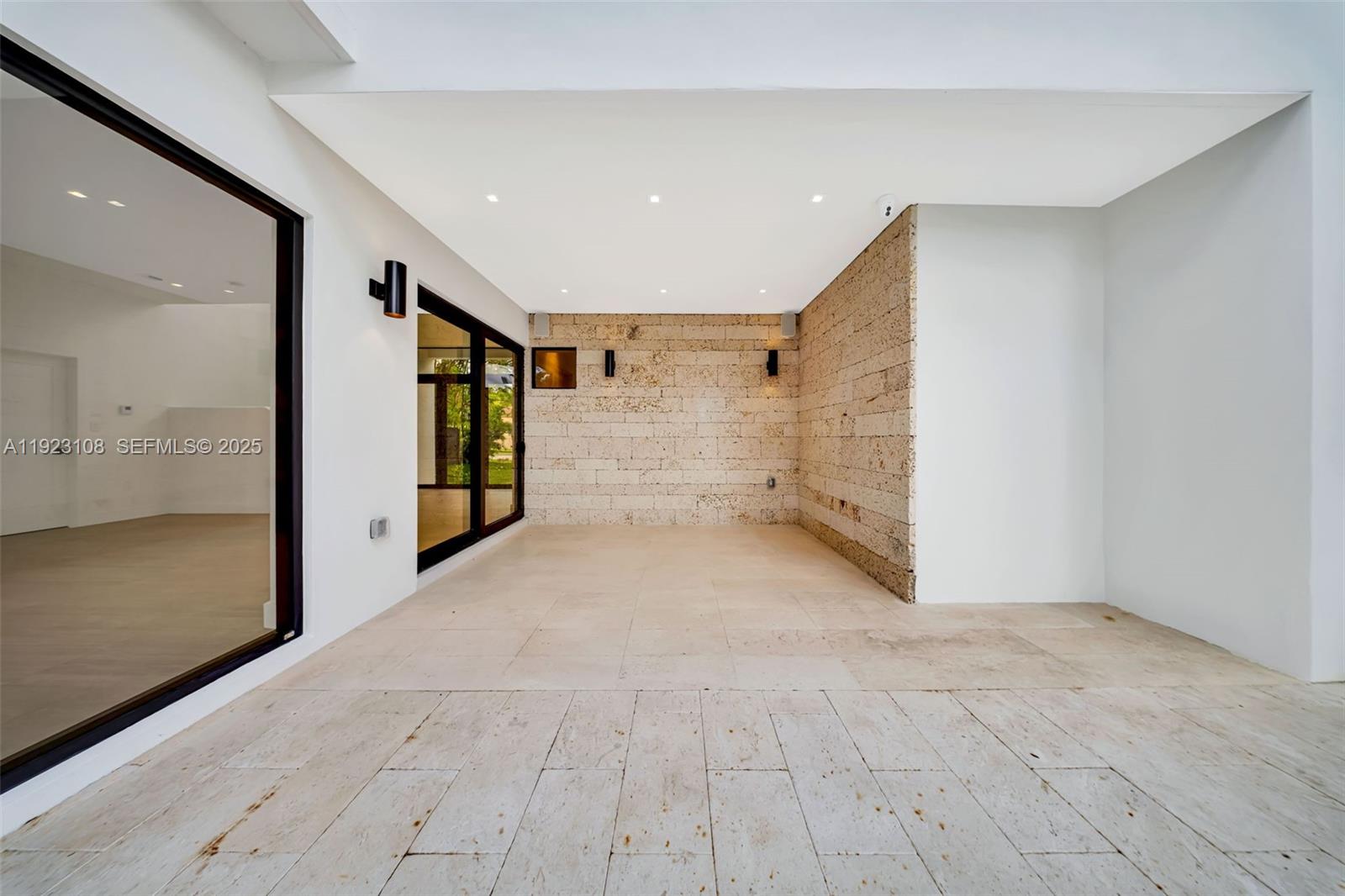 1513 SW 11th Ter Miami, FL 33135