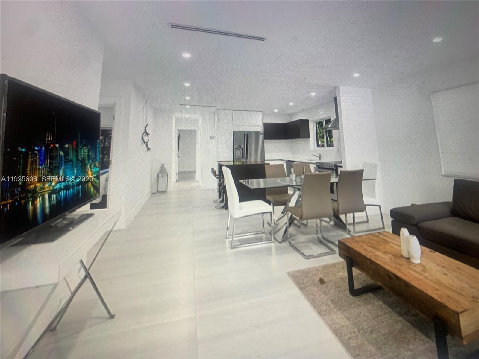 1546 Van Buren St Hollywood, FL 33020