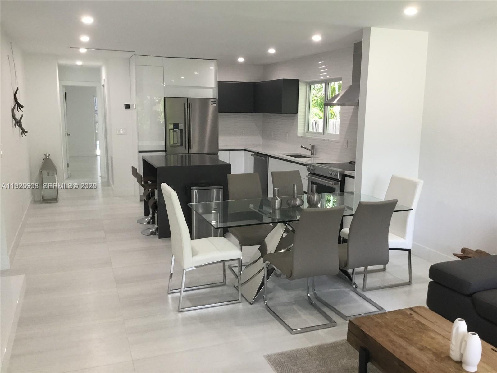 1546 Van Buren St Hollywood, FL 33020